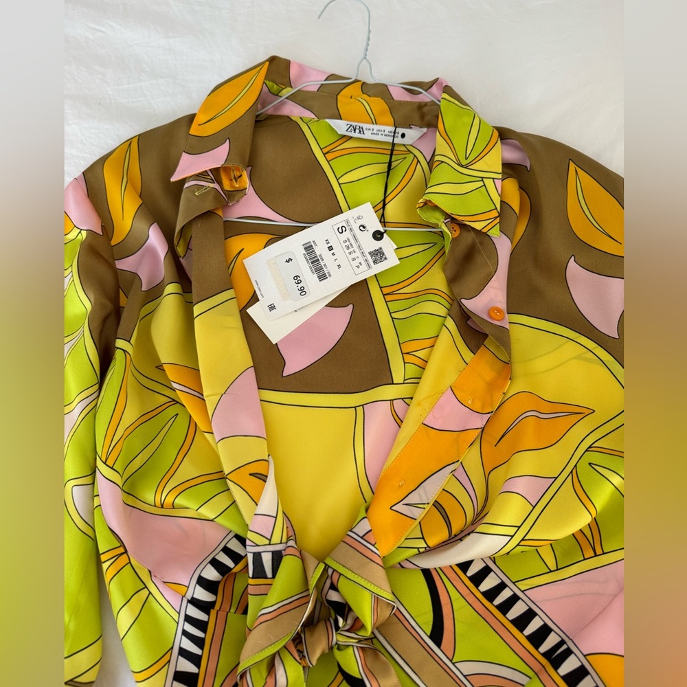 Zara colorful shorts and blouse set